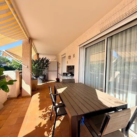 Apartman Face A La Cyprien *
